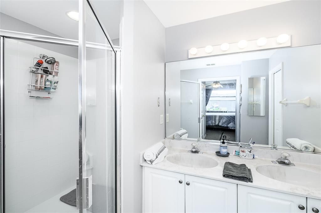 For Rent: $4,500 (3 beds, 2 baths, 1517 Square Feet)