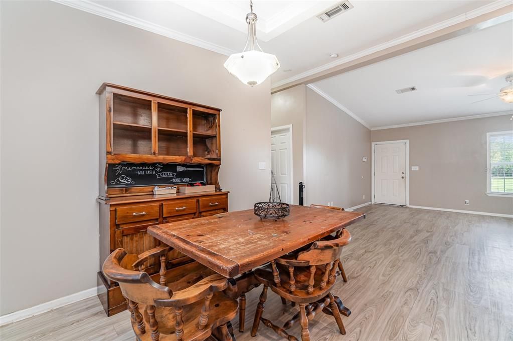 For Rent: $2,000 (3 beds, 2 baths, 1440 Square Feet)
