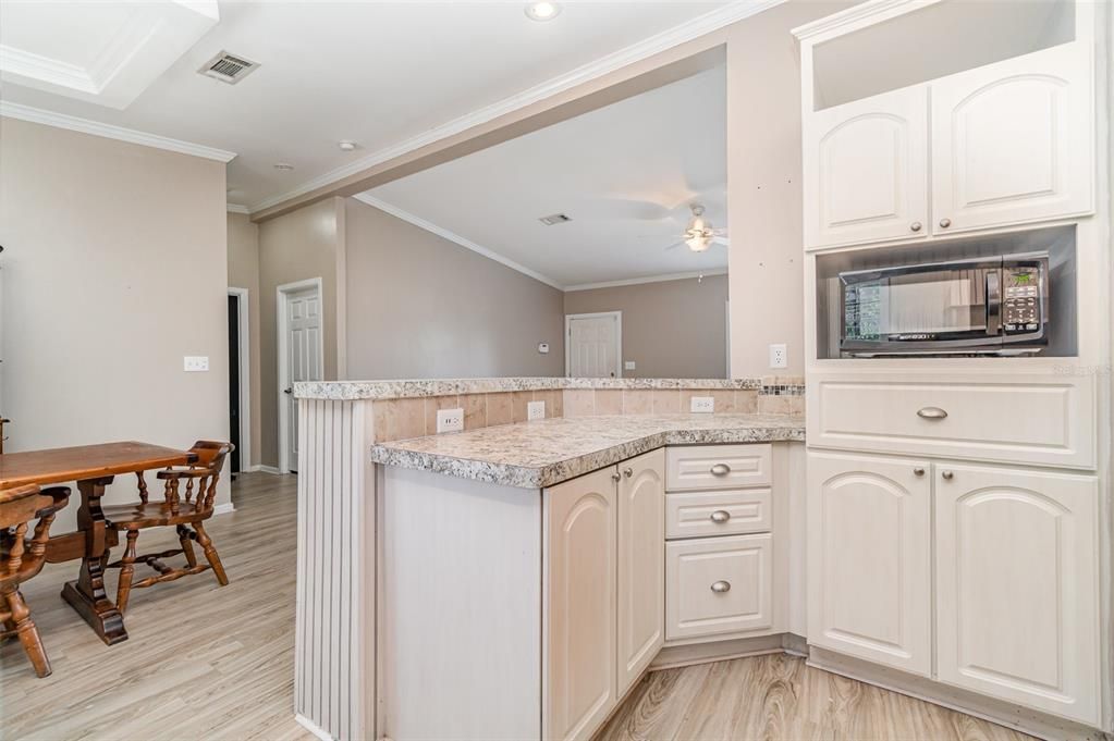 For Rent: $2,000 (3 beds, 2 baths, 1440 Square Feet)