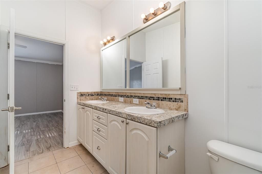 For Rent: $2,000 (3 beds, 2 baths, 1440 Square Feet)