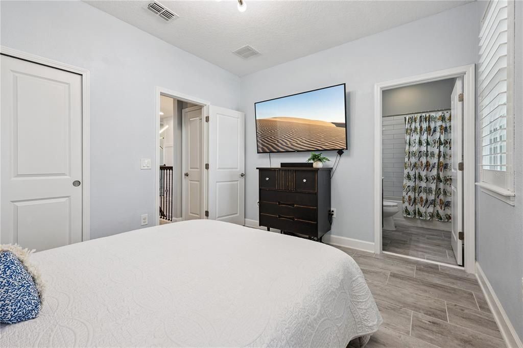 For Sale: $865,000 (4 beds, 3 baths, 2445 Square Feet)