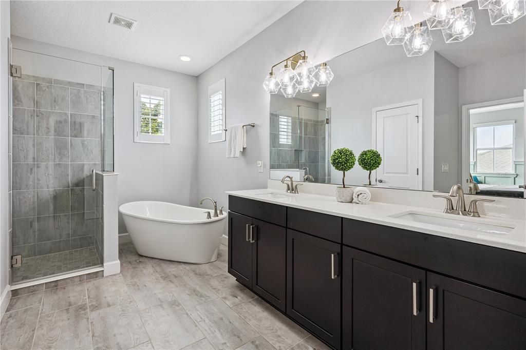 For Sale: $865,000 (4 beds, 3 baths, 2445 Square Feet)