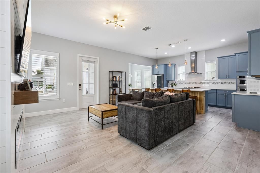 For Sale: $865,000 (4 beds, 3 baths, 2445 Square Feet)