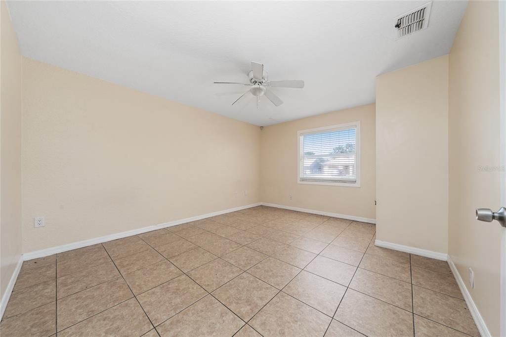 出租: $1,600 (3 贝兹, 2 浴室, 2418 平方英尺)