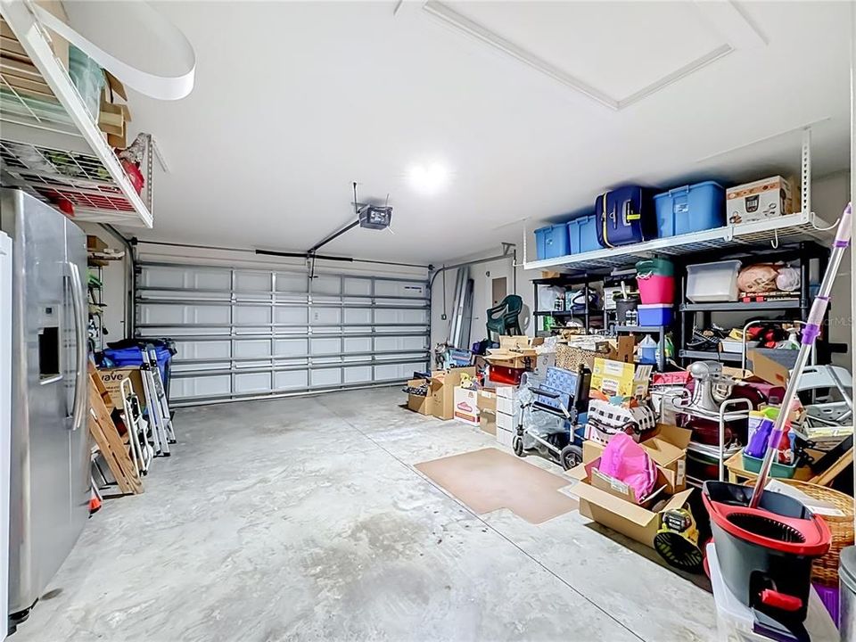 For Sale: $390,000 (2 beds, 2 baths, 2073 Square Feet)
