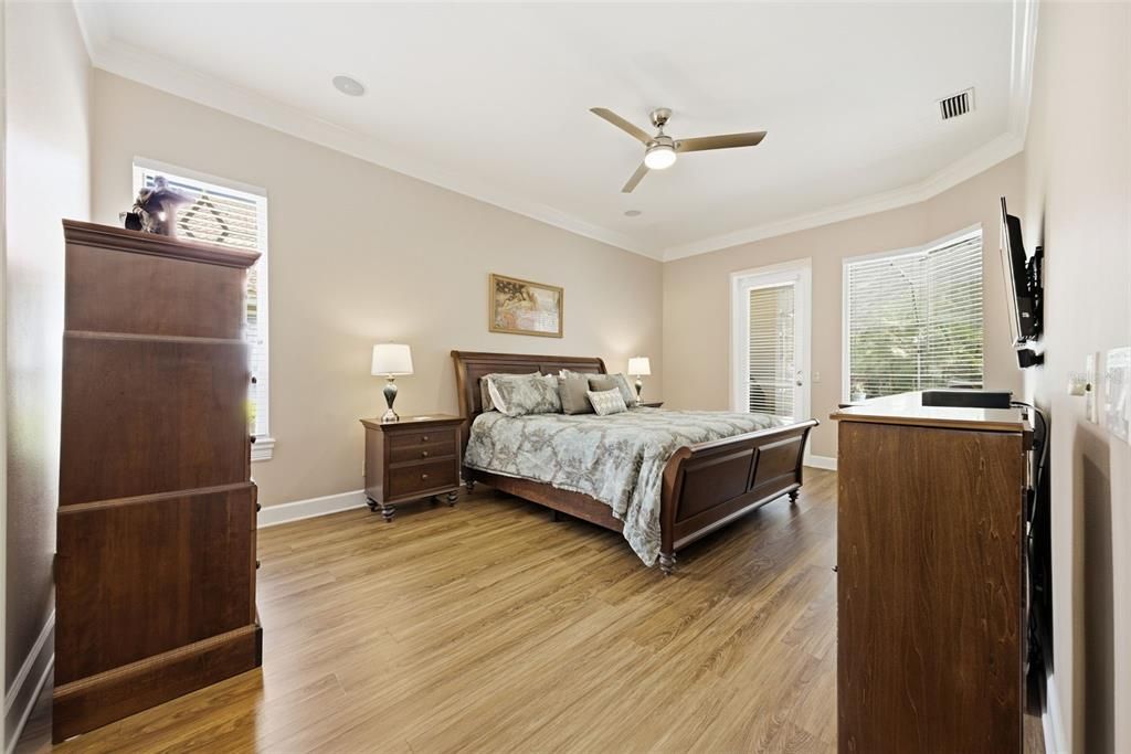 For Sale: $830,000 (4 beds, 3 baths, 2677 Square Feet)