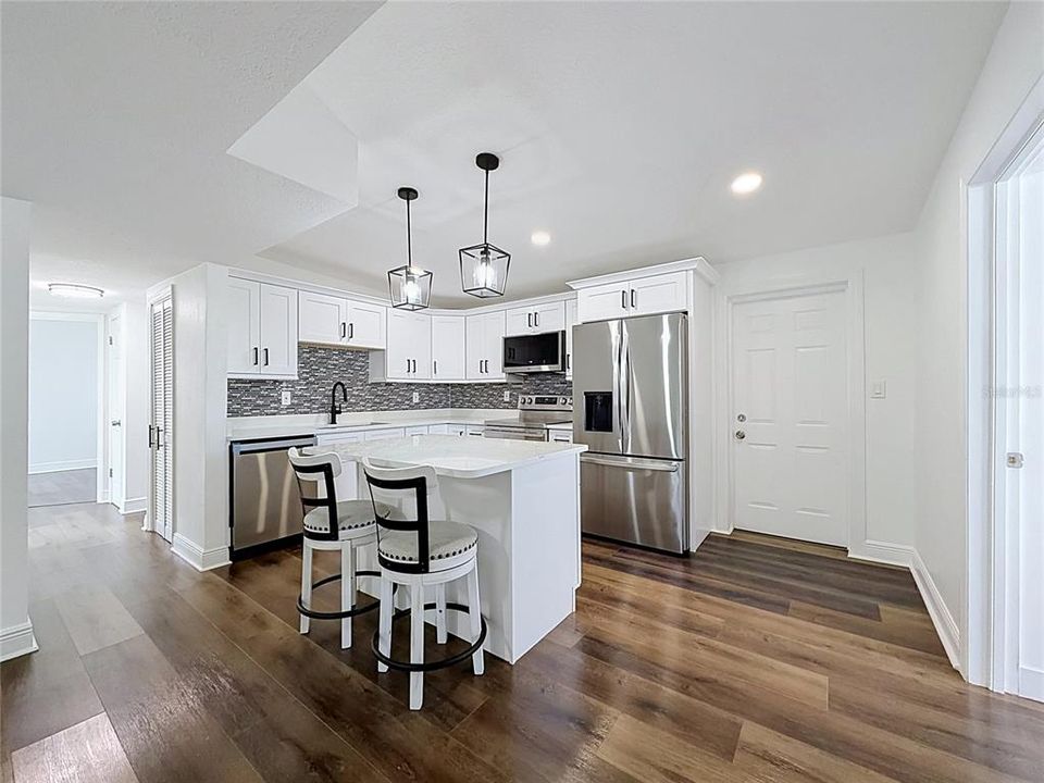 For Sale: $429,900 (4 beds, 2 baths, 1491 Square Feet)