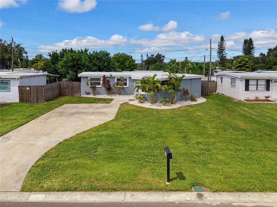 For Sale: $429,900 (4 beds, 2 baths, 1491 Square Feet)