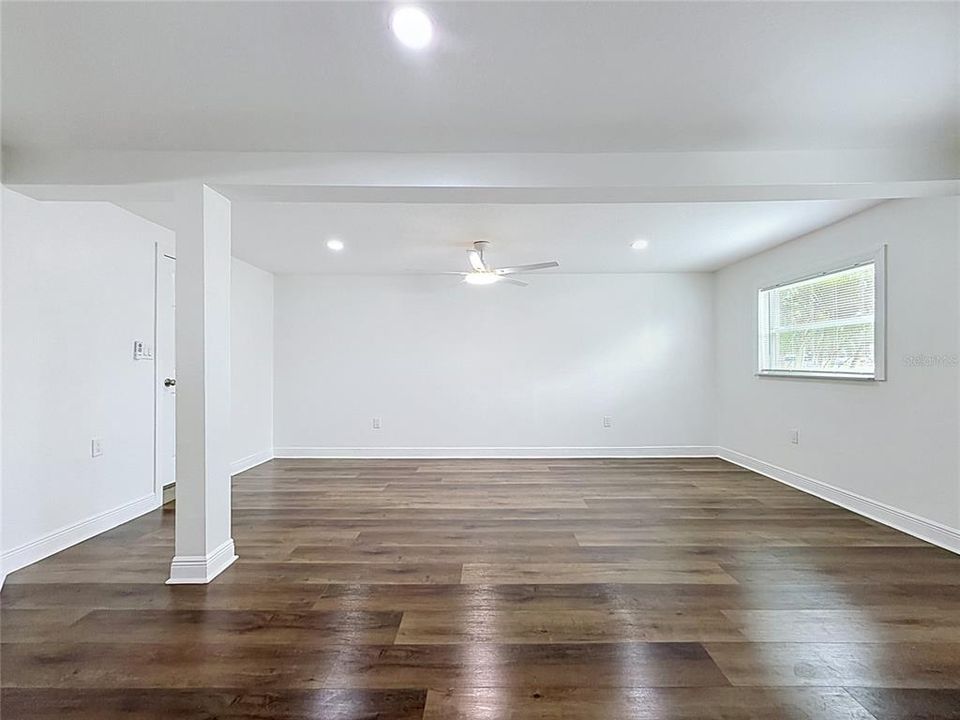 For Sale: $429,900 (4 beds, 2 baths, 1491 Square Feet)