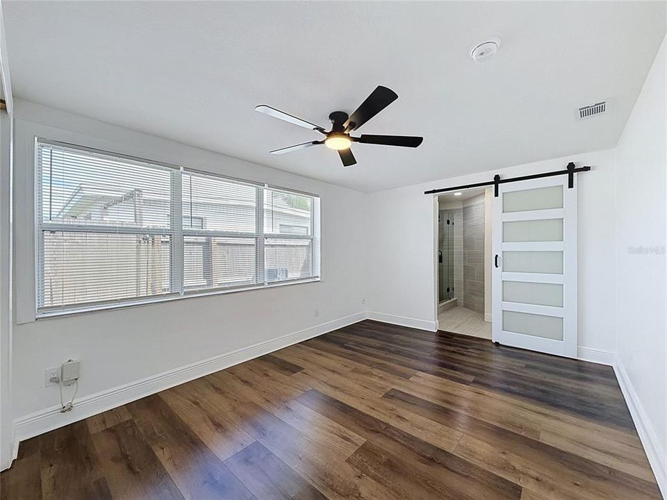 For Sale: $429,900 (4 beds, 2 baths, 1491 Square Feet)