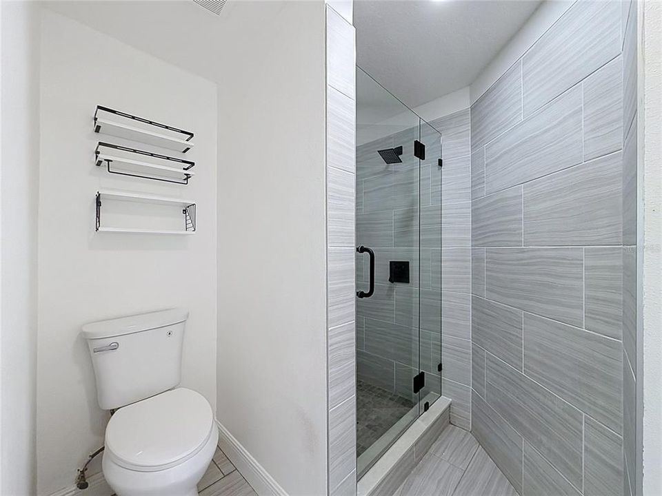 For Sale: $429,900 (4 beds, 2 baths, 1491 Square Feet)