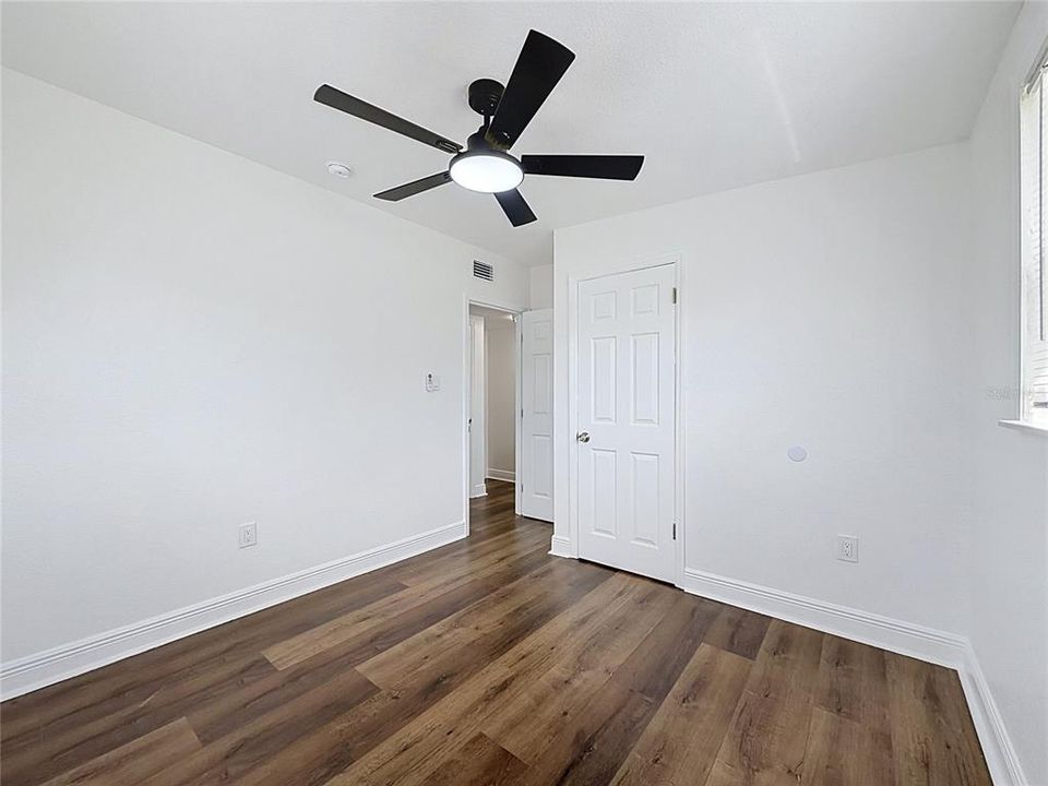 For Sale: $429,900 (4 beds, 2 baths, 1491 Square Feet)