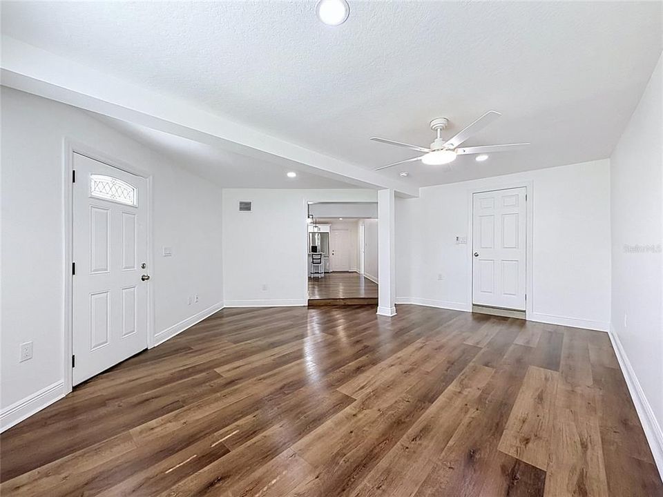 For Sale: $429,900 (4 beds, 2 baths, 1491 Square Feet)