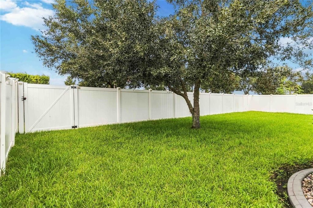 For Sale: $689,900 (5 beds, 3 baths, 3863 Square Feet)
