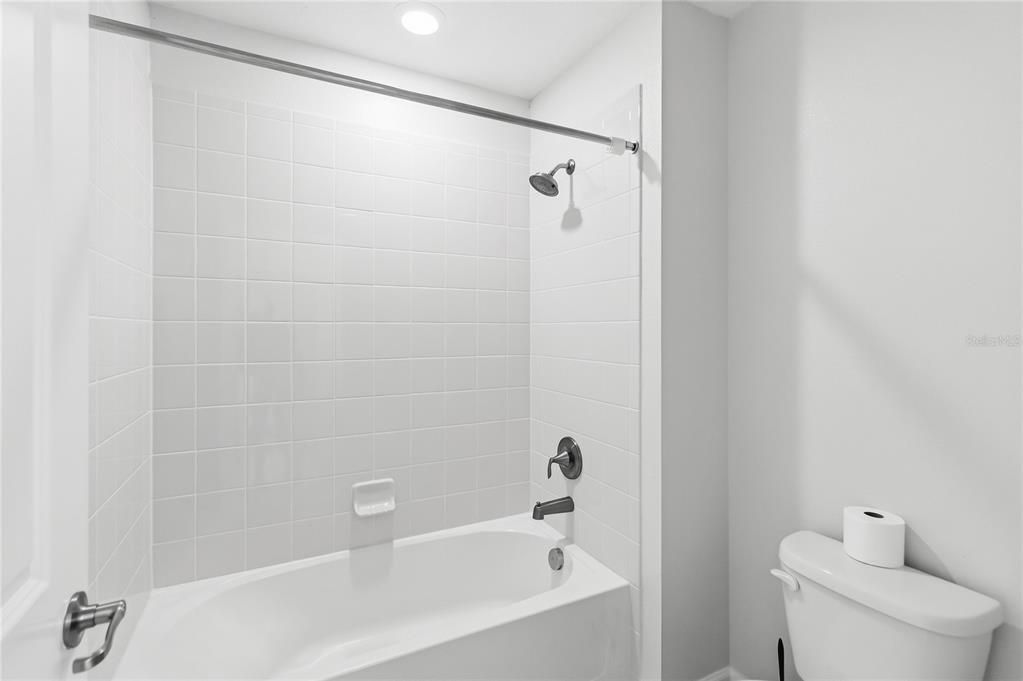 For Sale: $689,900 (5 beds, 3 baths, 3863 Square Feet)