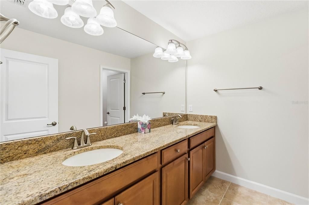 For Sale: $689,900 (5 beds, 3 baths, 3863 Square Feet)