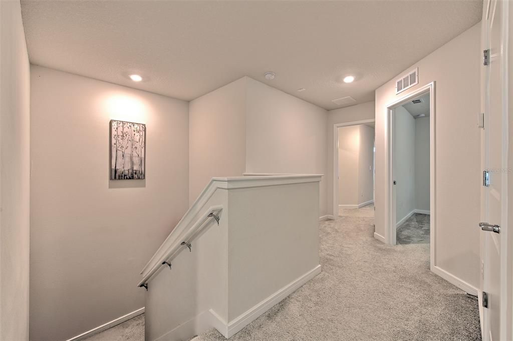 For Rent: $2,400 (3 beds, 2 baths, 1818 Square Feet)