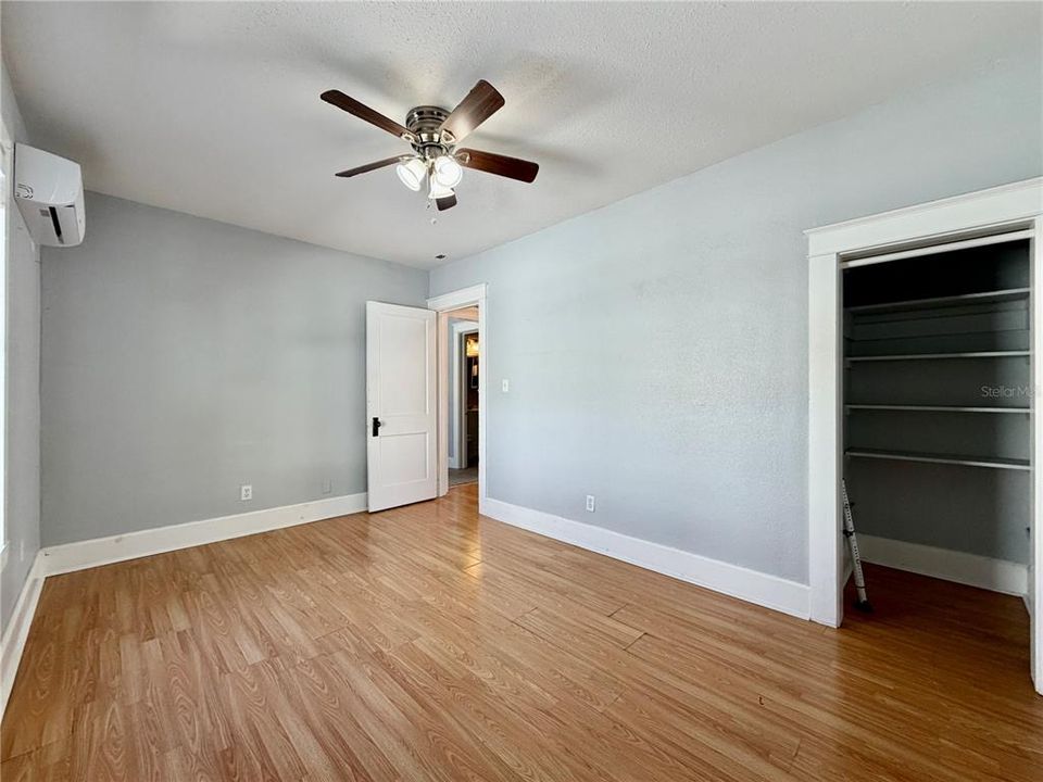 For Rent: $1,750 (1 beds, 1 baths, 650 Square Feet)