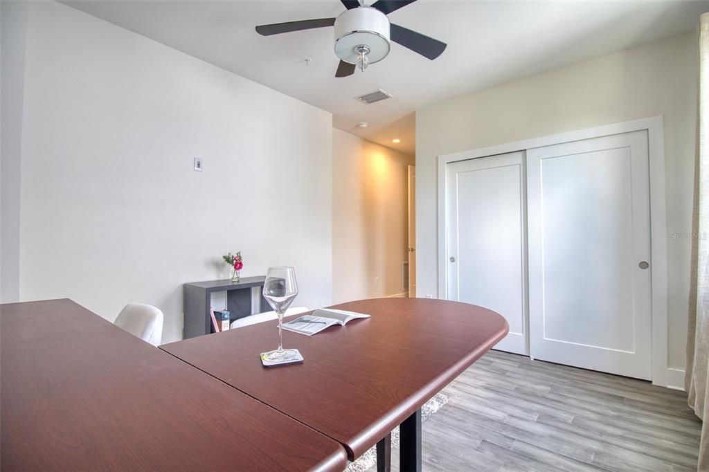 For Sale: $825,000 (3 beds, 3 baths, 2411 Square Feet)