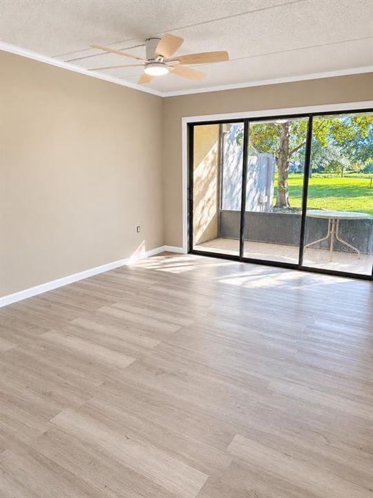 For Sale: $228,000 (2 beds, 2 baths, 1010 Square Feet)