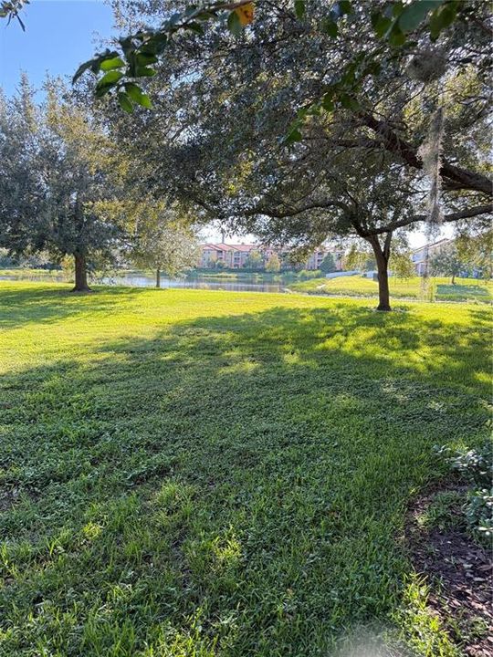 For Sale: $228,000 (2 beds, 2 baths, 1010 Square Feet)