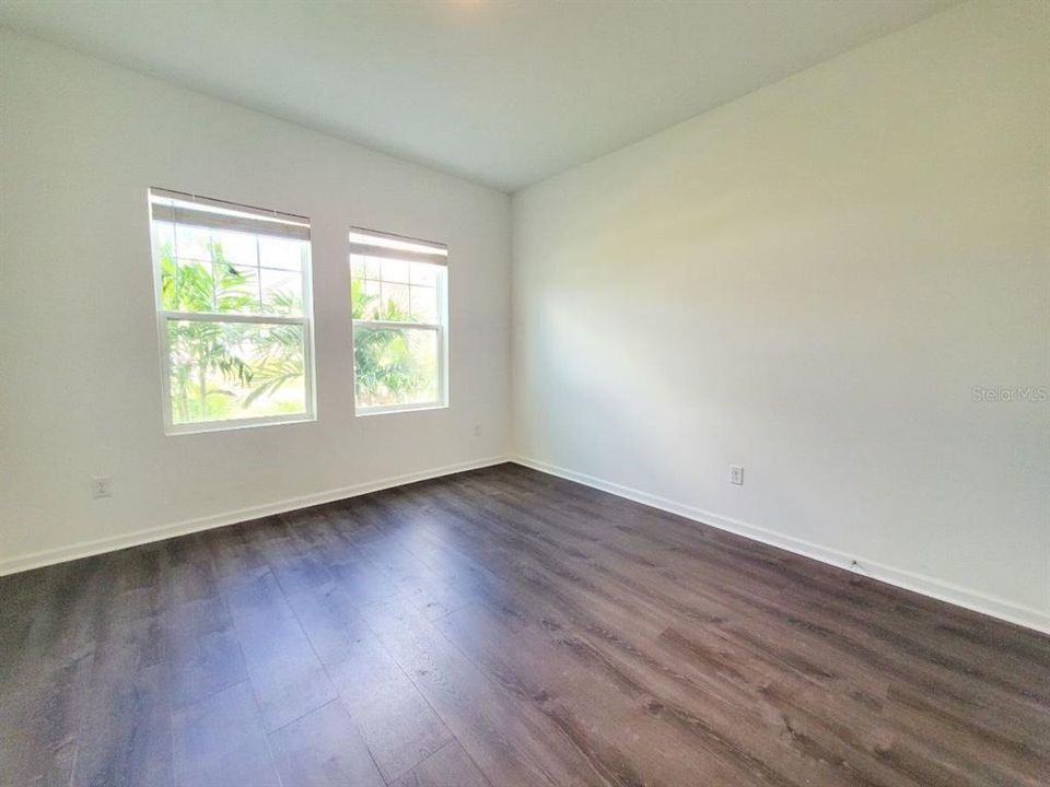 В аренду: $2,400 (3 спален, 2 ванн, 1784 Квадратных фут)