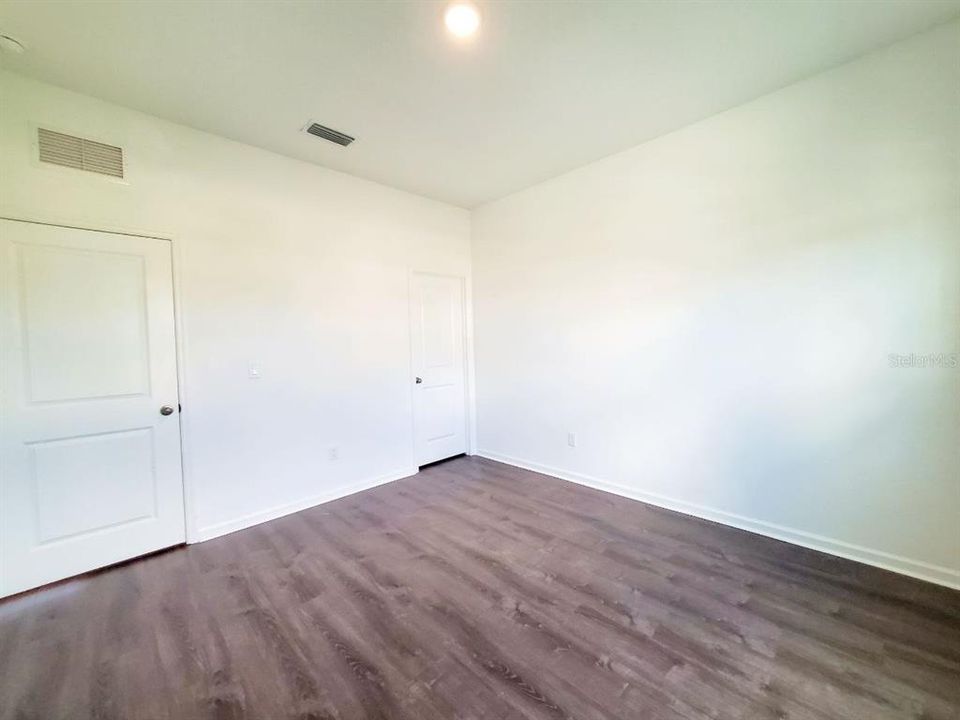 В аренду: $2,400 (3 спален, 2 ванн, 1784 Квадратных фут)