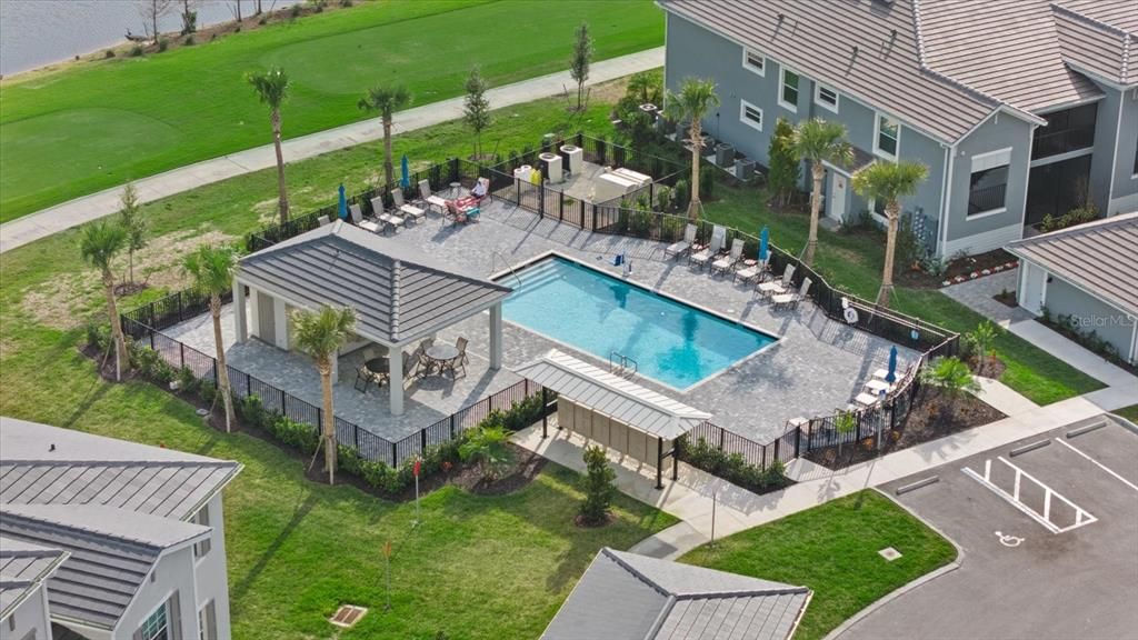 En Venta: $650,000 (3 camas, 2 baños, 2078 Pies cuadrados)