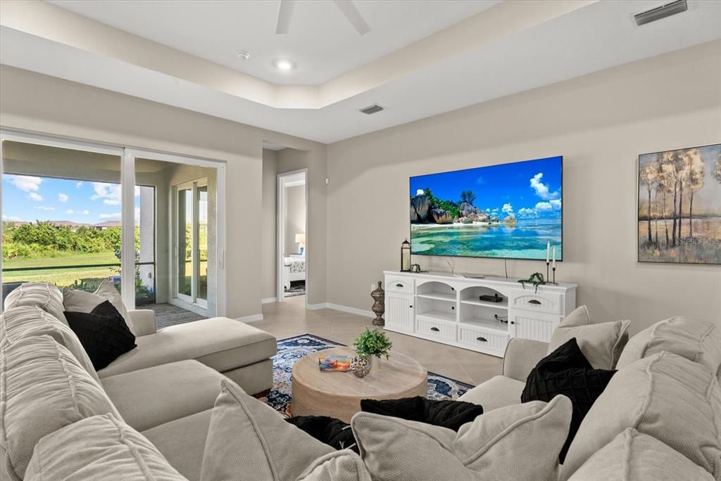 En Venta: $650,000 (3 camas, 2 baños, 2078 Pies cuadrados)