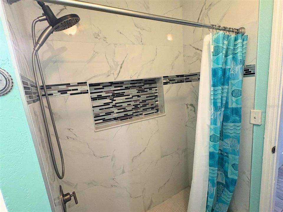 En Renta: $2,000 (3 camas, 2 baños, 2311 Pies cuadrados)
