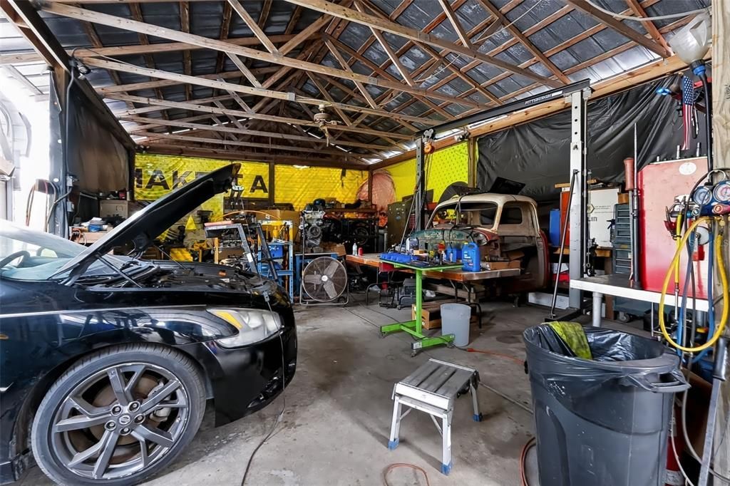 На продажу: $264,900 (5 спален, 4 ванн, 2212 Квадратных фут)