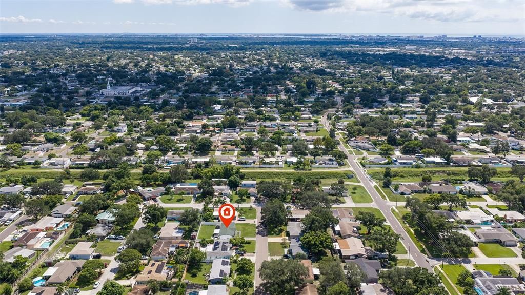 For Sale: $365,000 (2 beds, 1 baths, 1080 Square Feet)