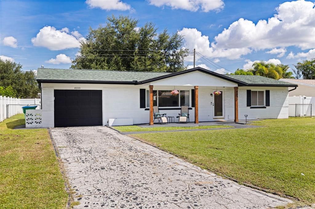 For Sale: $365,000 (2 beds, 1 baths, 1080 Square Feet)