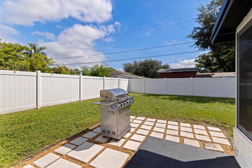 For Sale: $365,000 (2 beds, 1 baths, 1080 Square Feet)