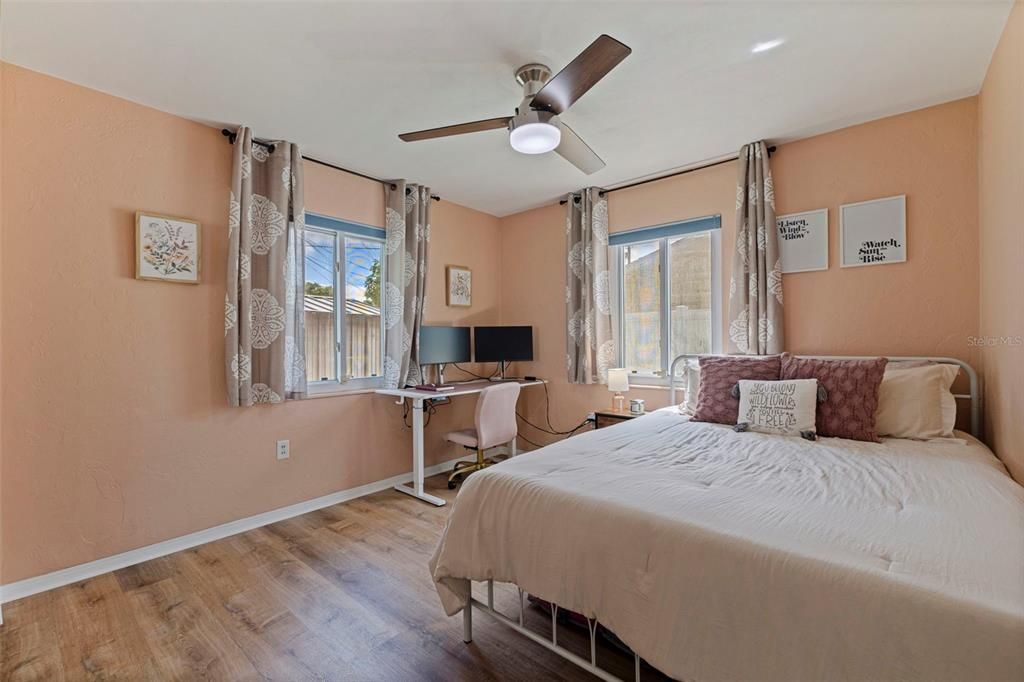 For Sale: $365,000 (2 beds, 1 baths, 1080 Square Feet)