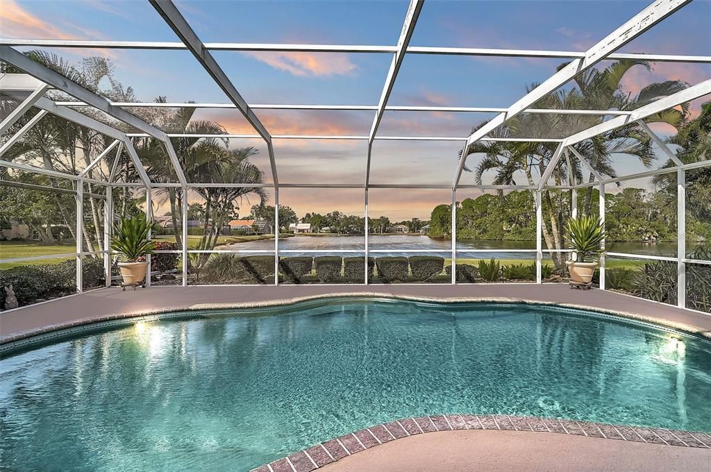 For Sale: $859,000 (3 beds, 3 baths, 2595 Square Feet)