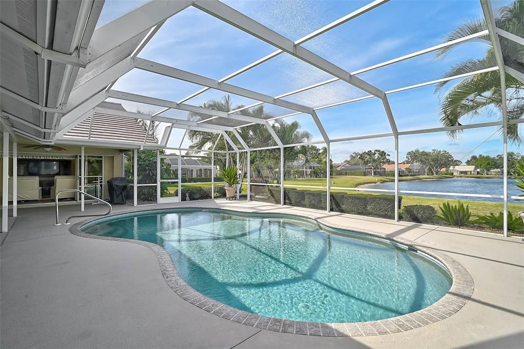 For Sale: $859,000 (3 beds, 3 baths, 2595 Square Feet)
