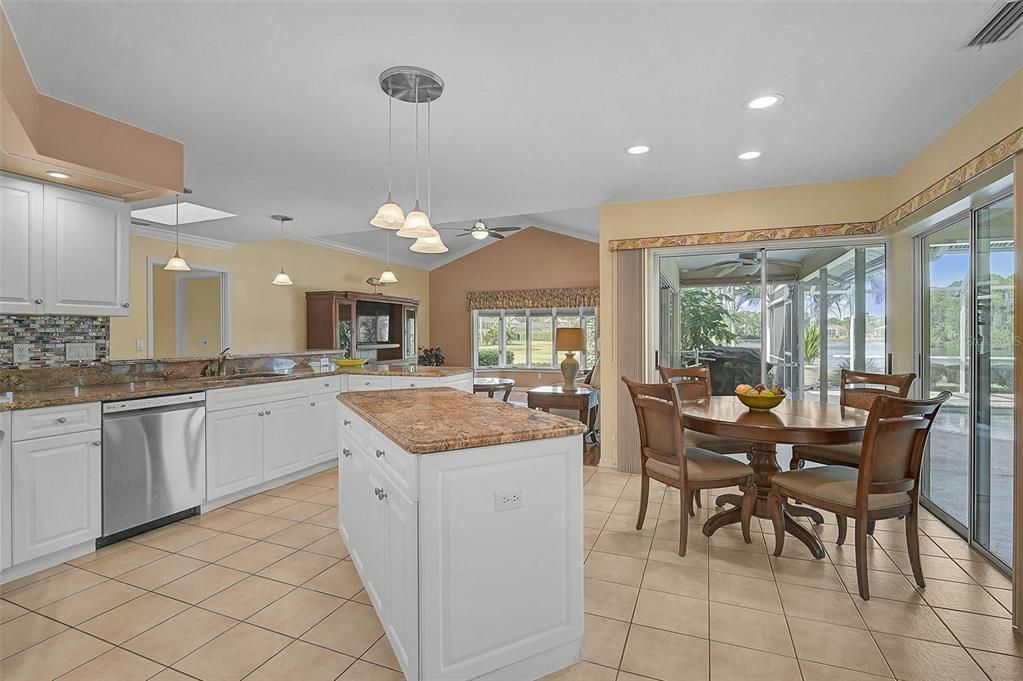 For Sale: $859,000 (3 beds, 3 baths, 2595 Square Feet)