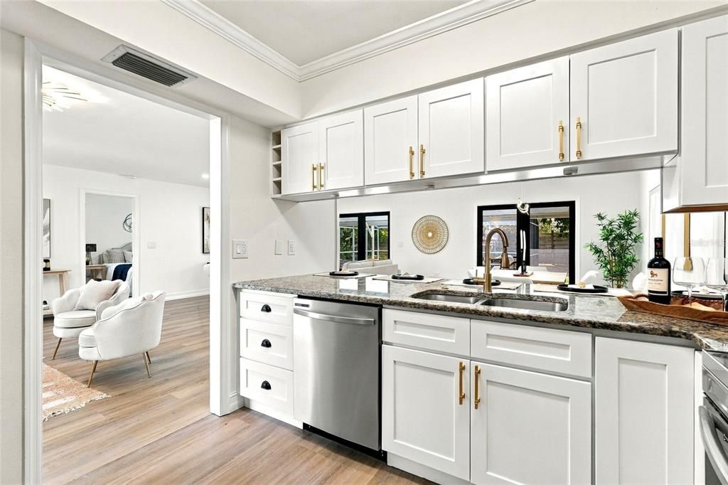 For Sale: $535,000 (3 beds, 2 baths, 1500 Square Feet)