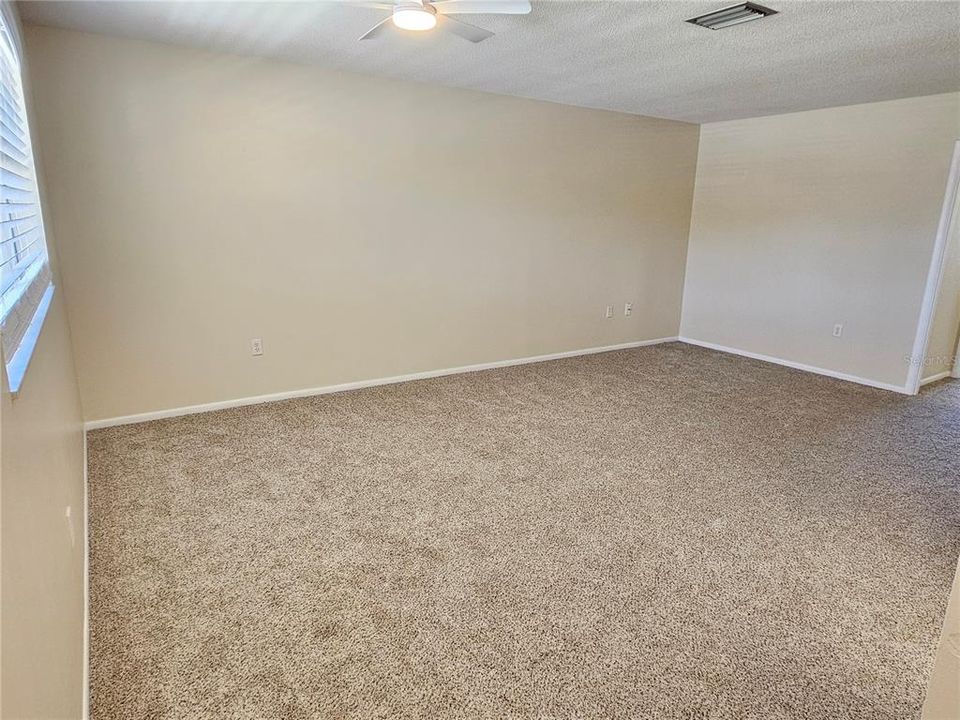 For Rent: $1,500 (2 beds, 1 baths, 954 Square Feet)