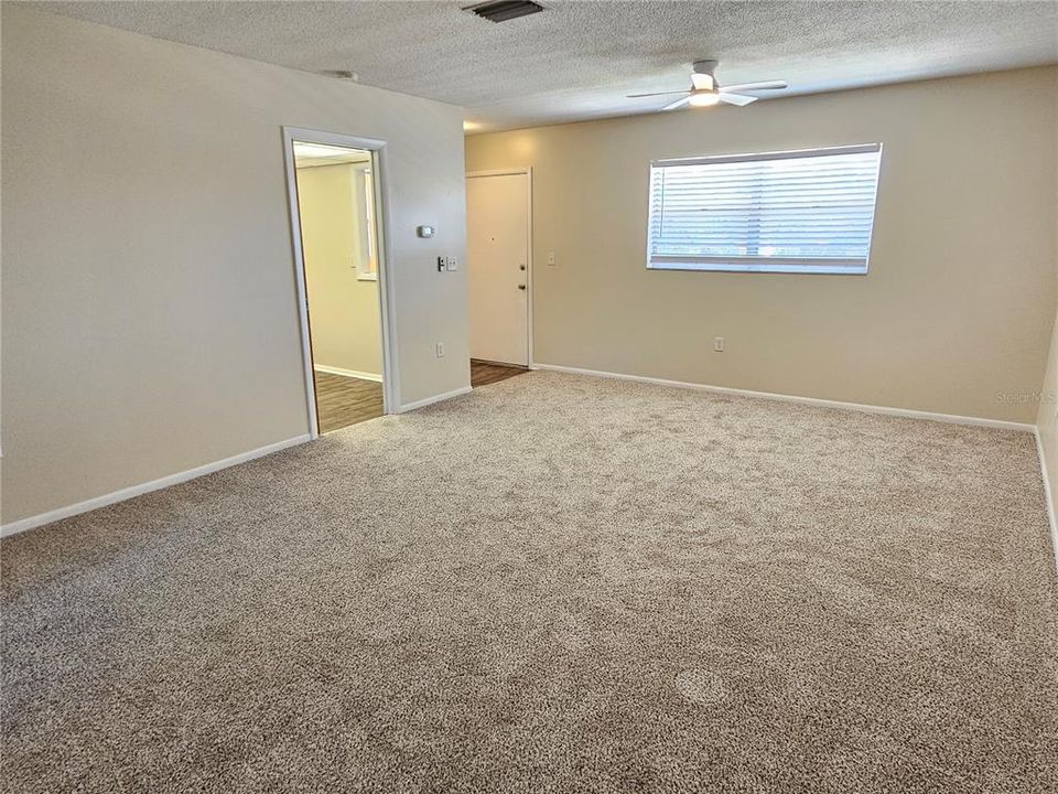 For Rent: $1,500 (2 beds, 1 baths, 954 Square Feet)