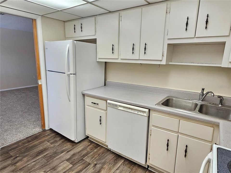 For Rent: $1,500 (2 beds, 1 baths, 954 Square Feet)