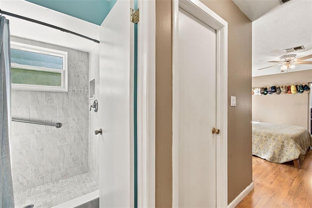 For Sale: $549,900 (4 beds, 3 baths, 2334 Square Feet)