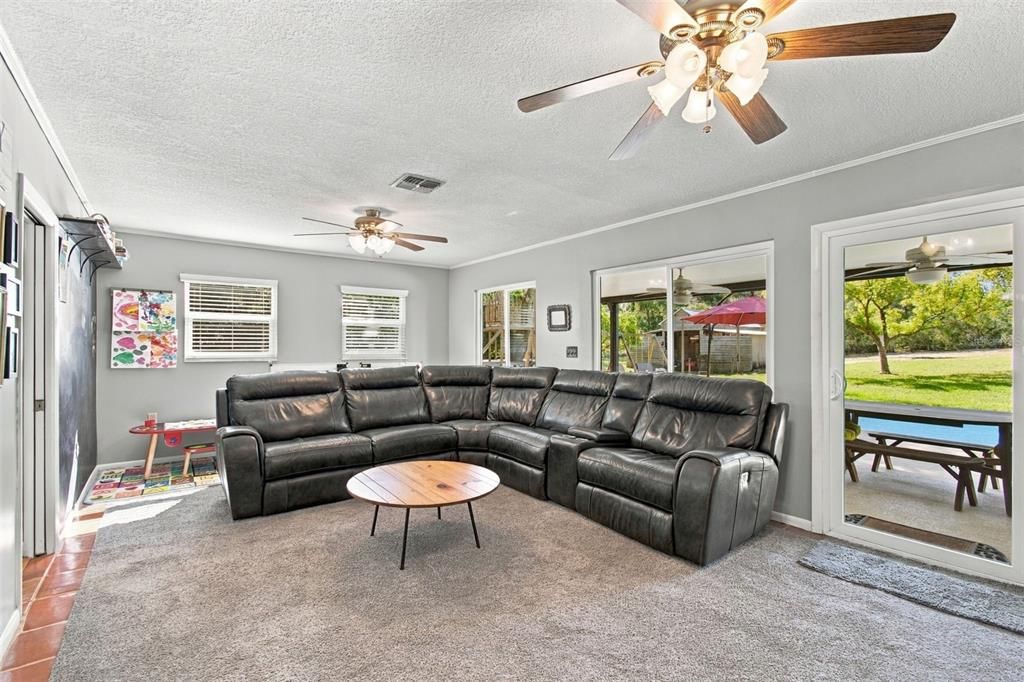 For Sale: $549,900 (4 beds, 3 baths, 2334 Square Feet)