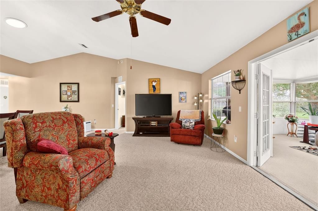 En Venta: $229,900 (3 camas, 2 baños, 1797 Pies cuadrados)