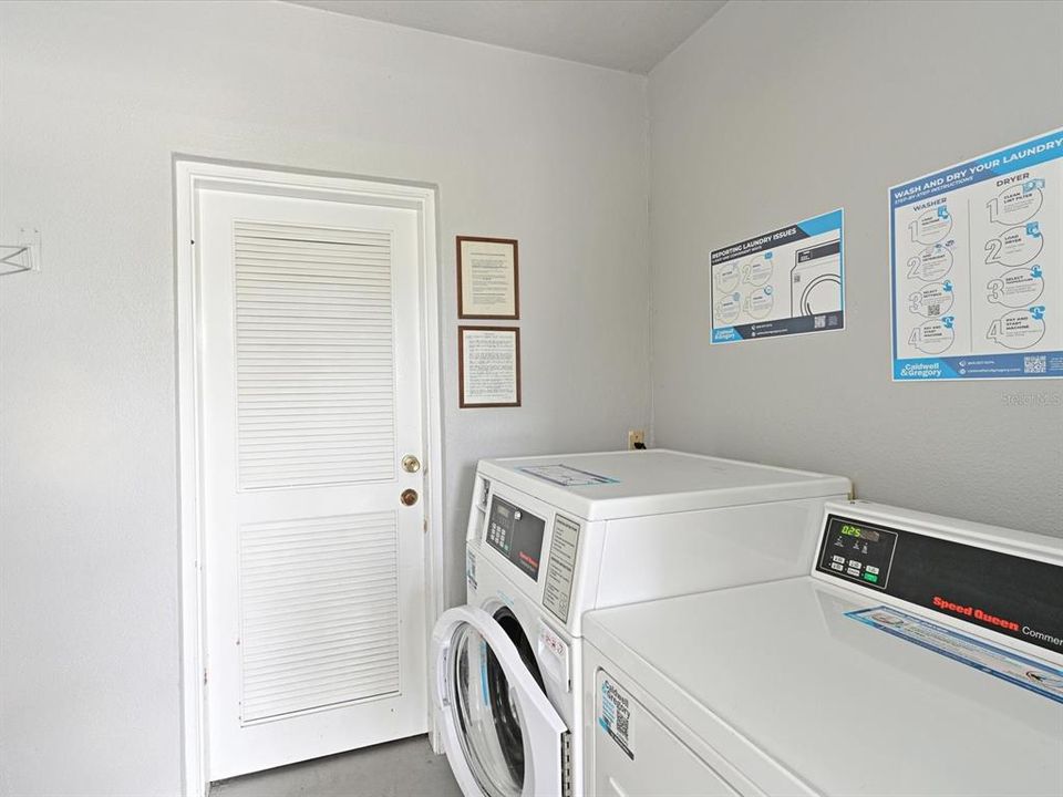 For Sale: $149,900 (2 beds, 2 baths, 1088 Square Feet)