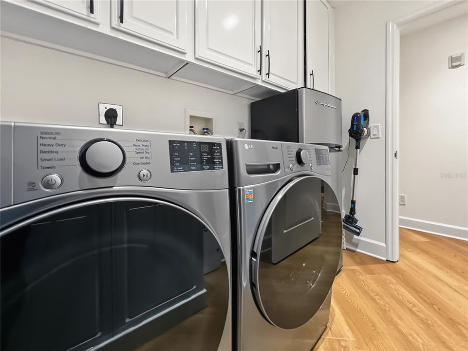 Activo con contrato: $625,000 (3 camas, 2 baños, 2136 Pies cuadrados)
