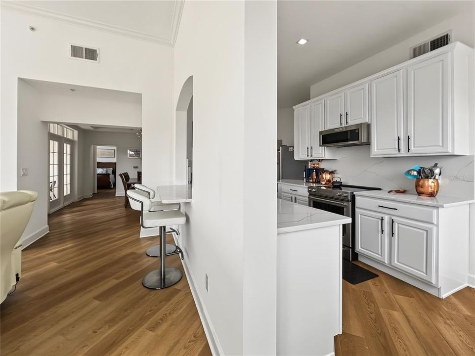 Activo con contrato: $625,000 (3 camas, 2 baños, 2136 Pies cuadrados)