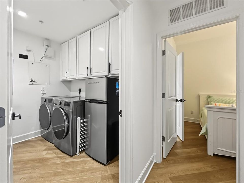Activo con contrato: $625,000 (3 camas, 2 baños, 2136 Pies cuadrados)