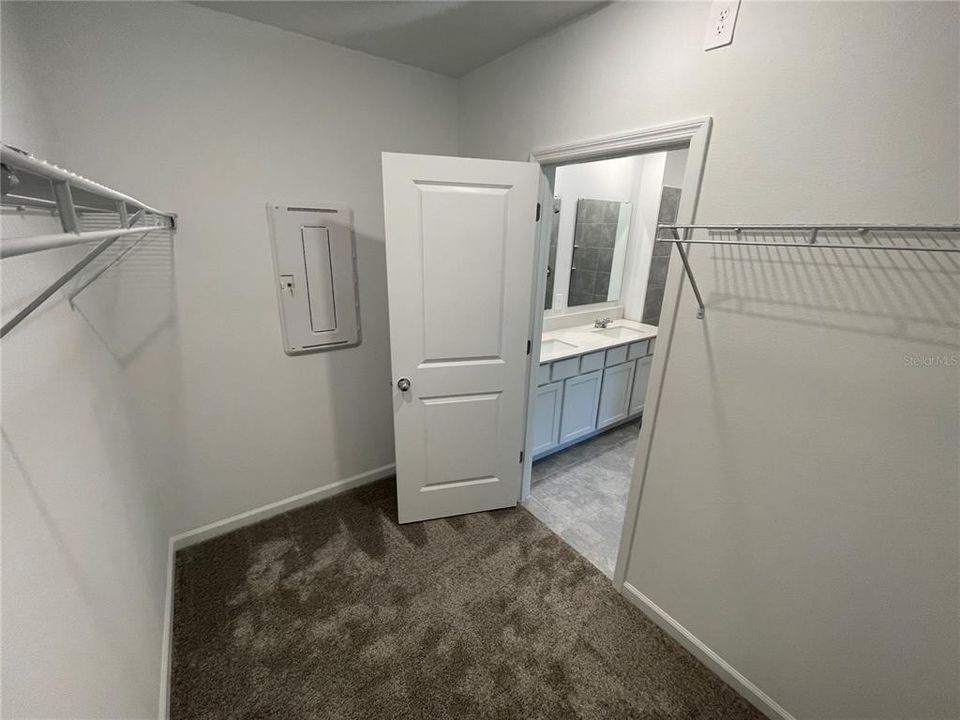 В аренду: $2,150 (3 спален, 2 ванн, 1432 Квадратных фут)